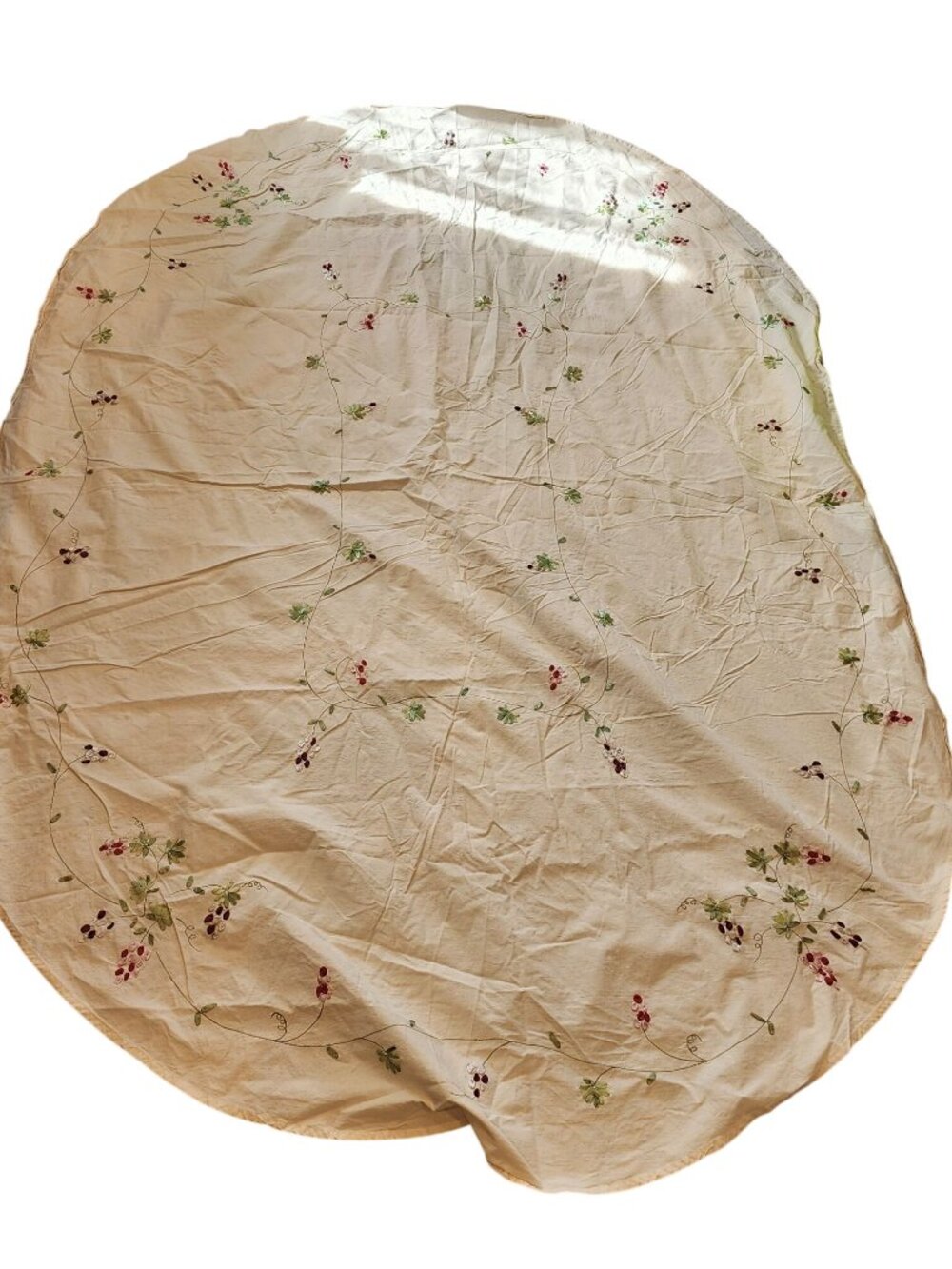 The Grape Gatsby Oval TableCloth 60 x 80 NWOT 6 Napkins NWT